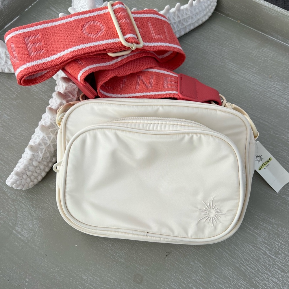NWT Aerie Offline Crossbody Bag